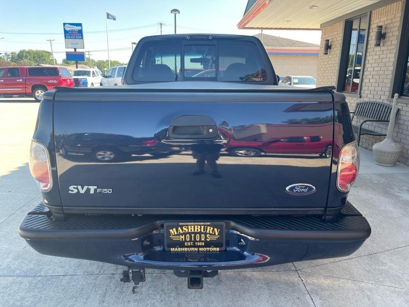 Ford F-150 SVT Lightning 2WD 2002