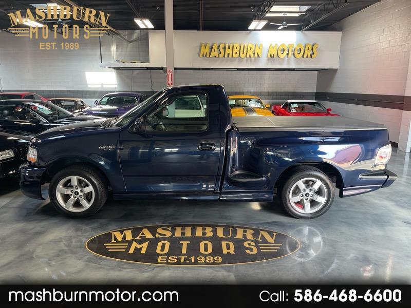 2002 Ford F-150 SVT Lightning 2WD