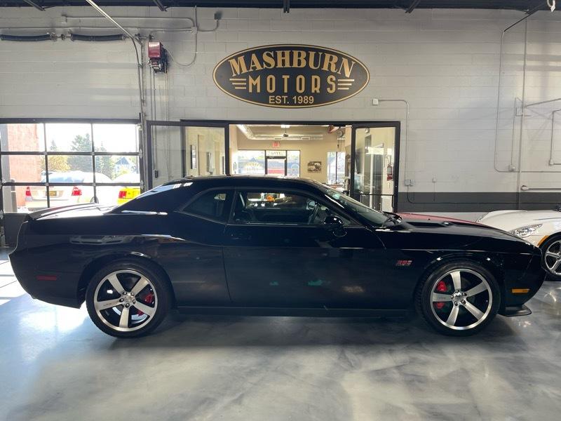 Dodge Challenger SRT8 2012