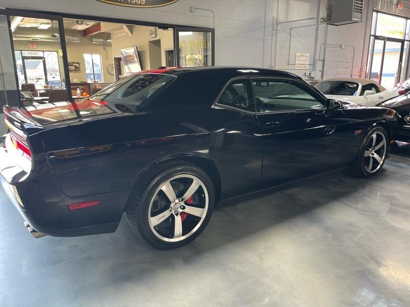 Dodge Challenger SRT8 2012