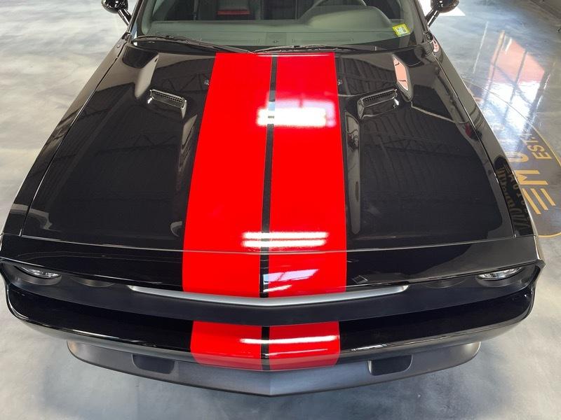 Dodge Challenger SRT8 2012