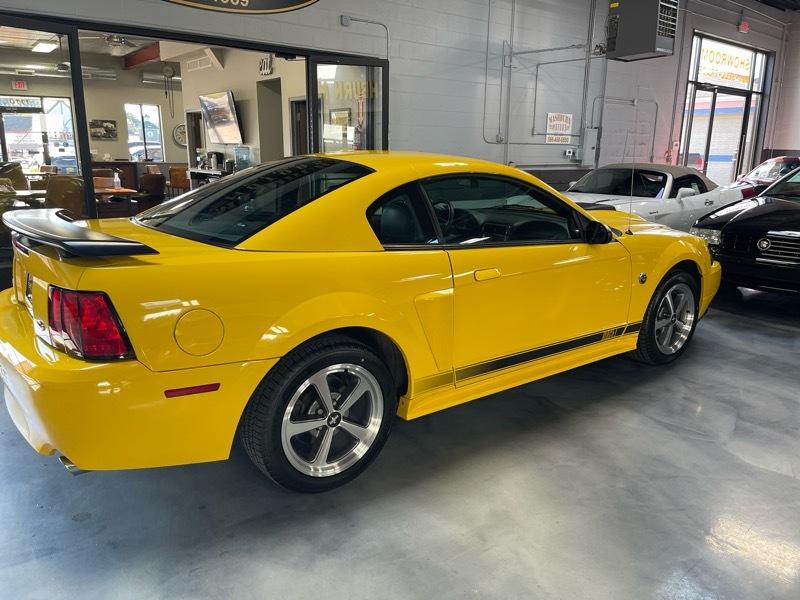 Ford Mustang Mach 1 2004