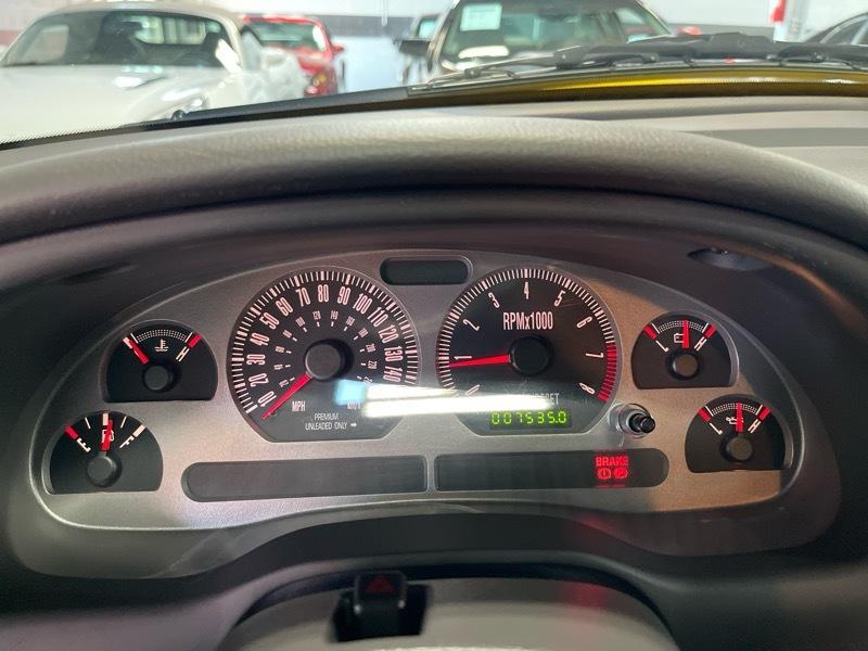 Ford Mustang Mach 1 2004