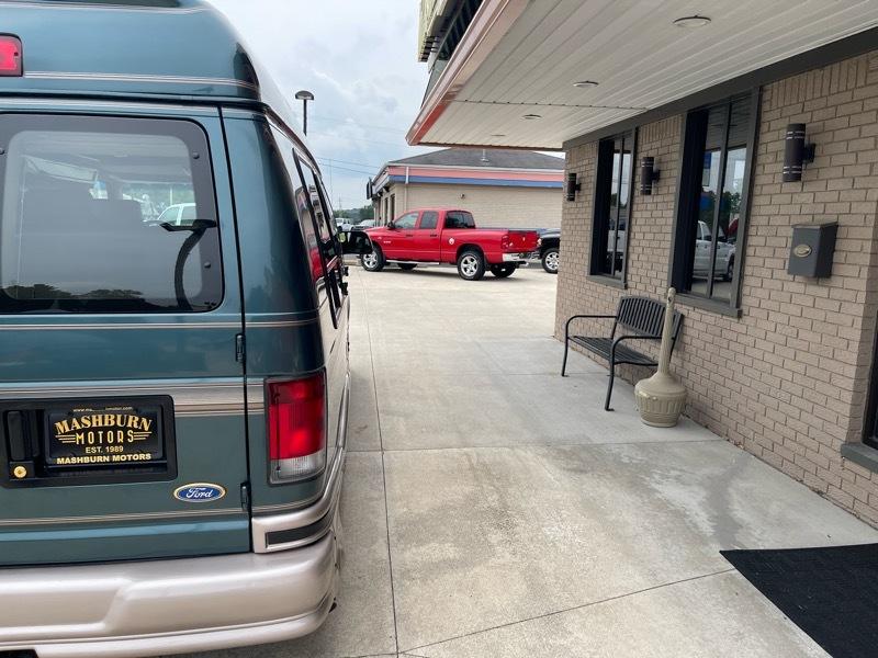 Ford Econoline E150 1997
