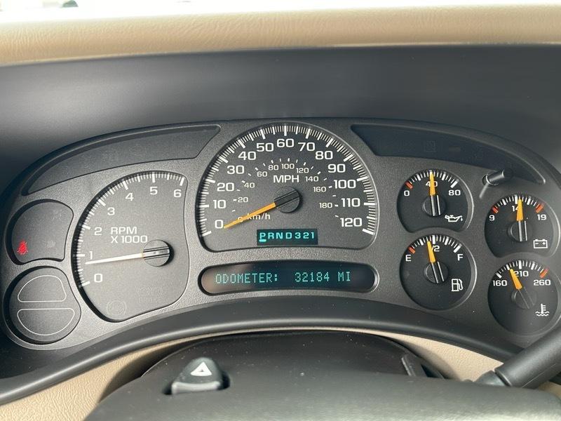 Chevrolet Suburban  2003