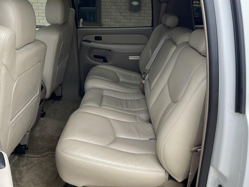 Chevrolet Suburban  2003