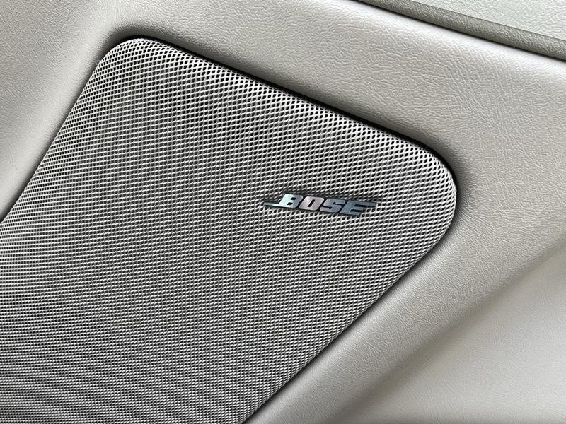 Chevrolet Suburban  2003