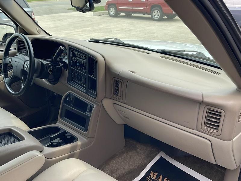 Chevrolet Suburban  2003