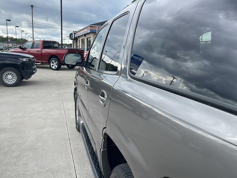 GMC Yukon Denali AWD 2006