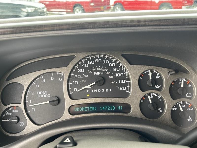 GMC Yukon Denali AWD 2006