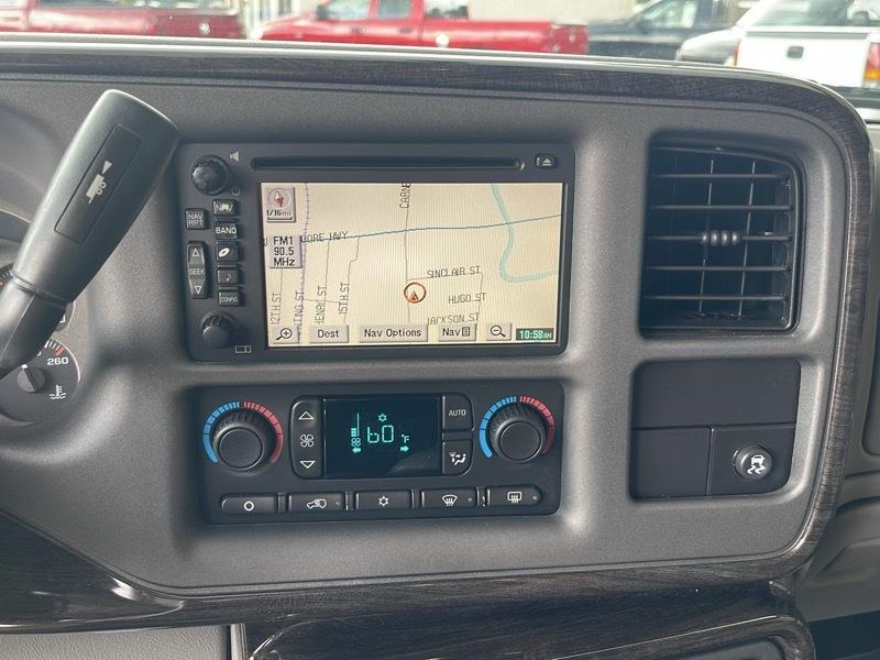 GMC Yukon Denali AWD 2006