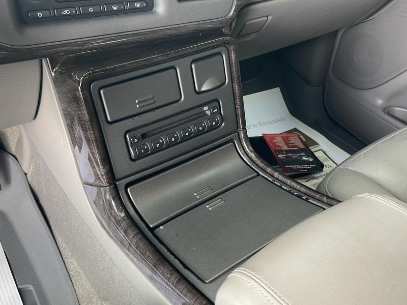 GMC Yukon Denali AWD 2006