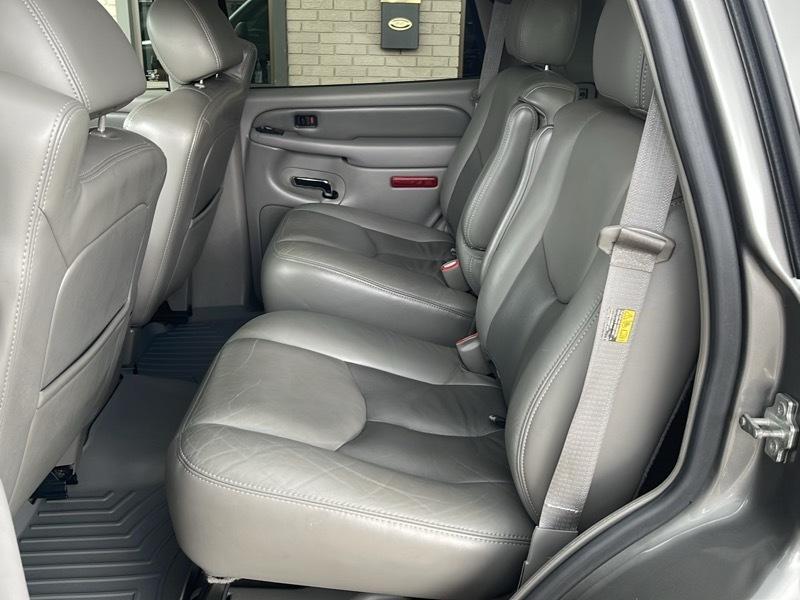 GMC Yukon Denali AWD 2006