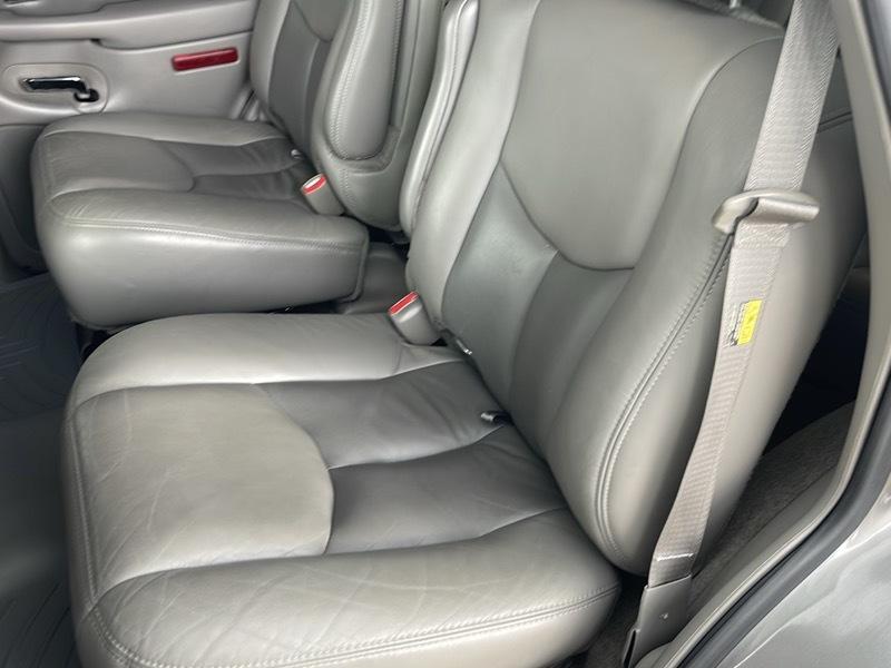 GMC Yukon Denali AWD 2006