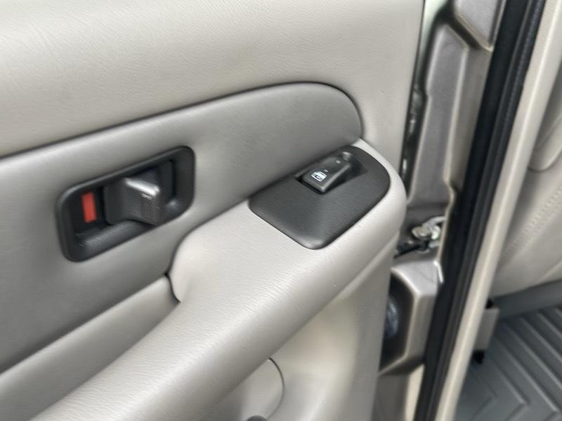 GMC Yukon Denali AWD 2006
