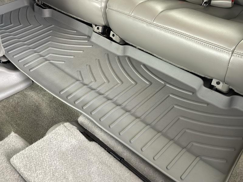 GMC Yukon Denali AWD 2006