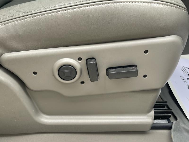 GMC Yukon Denali AWD 2006