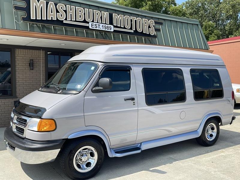Dodge Ram Van  1999
