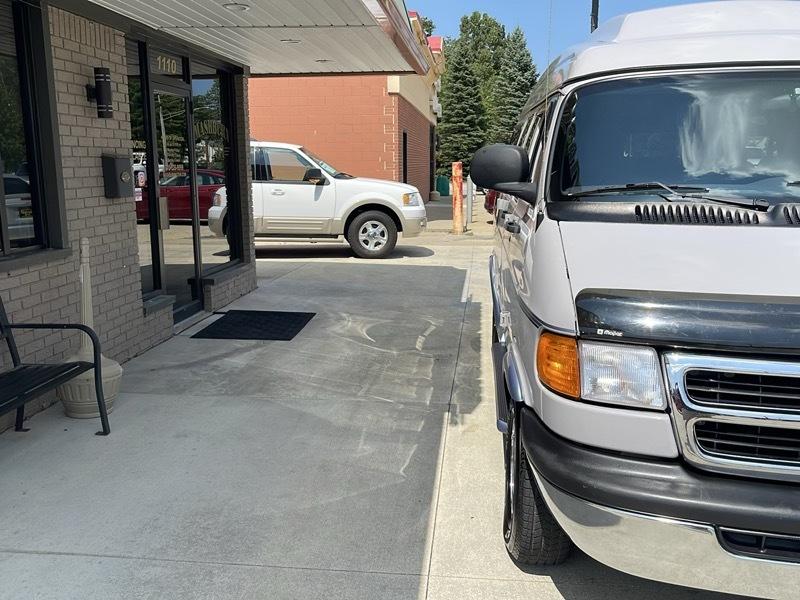 Dodge Ram Van  1999