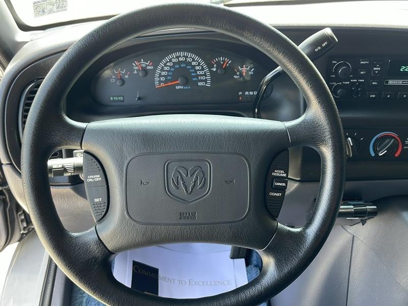 Dodge Ram Van  1999