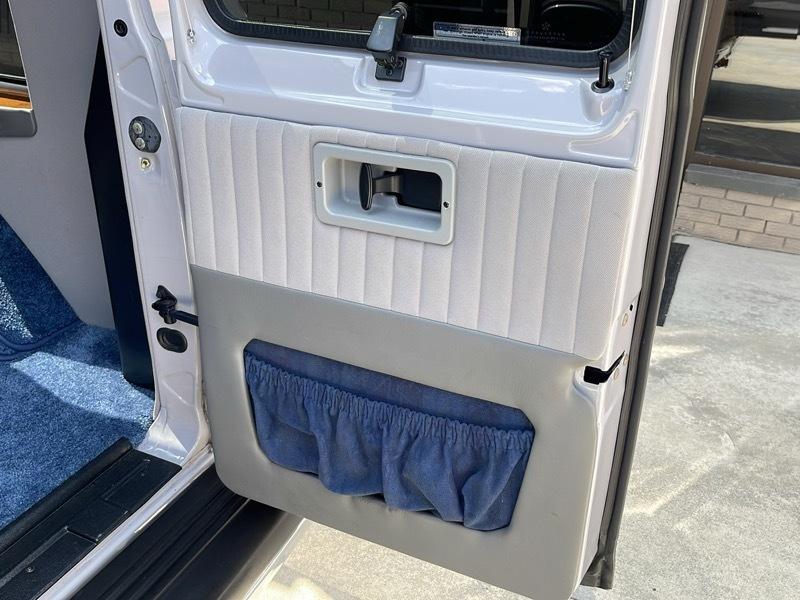 Dodge Ram Van  1999