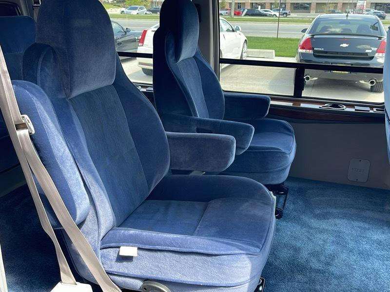 Dodge Ram Van  1999