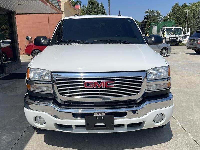 GMC Sierra 2500HD SLT Crew Cab Short Bed 4WD 2004