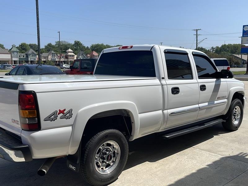 GMC Sierra 2500HD SLT Crew Cab Short Bed 4WD 2004