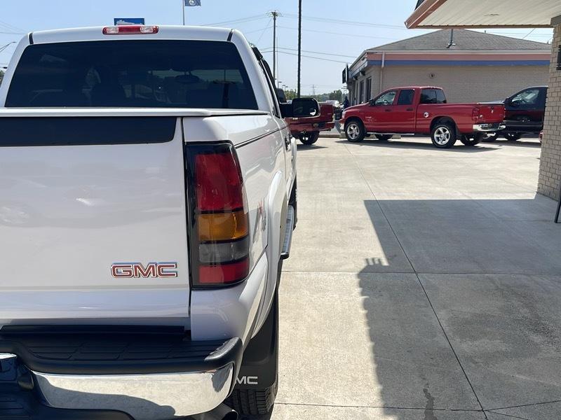 GMC Sierra 2500HD SLT Crew Cab Short Bed 4WD 2004