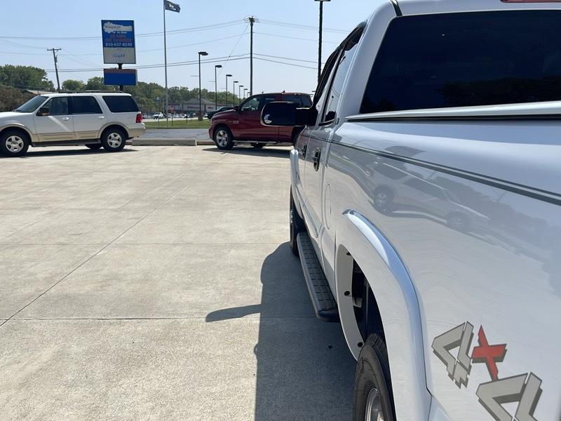GMC Sierra 2500HD SLT Crew Cab Short Bed 4WD 2004