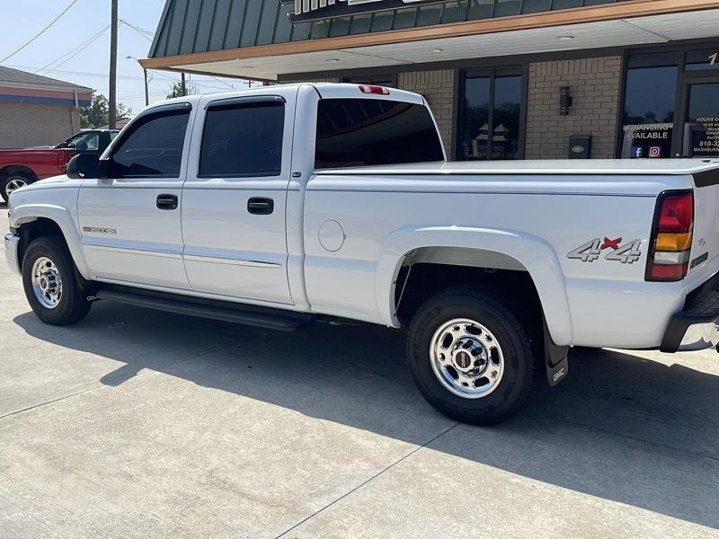 GMC Sierra 2500HD SLT Crew Cab Short Bed 4WD 2004