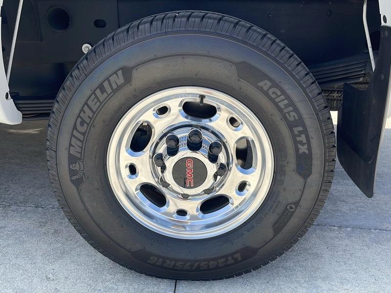 GMC Sierra 2500HD SLT Crew Cab Short Bed 4WD 2004