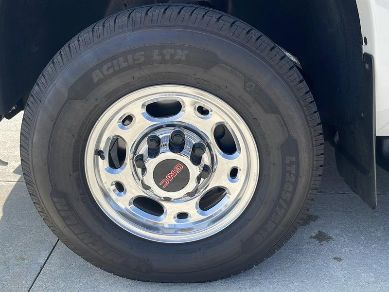 GMC Sierra 2500HD SLT Crew Cab Short Bed 4WD 2004