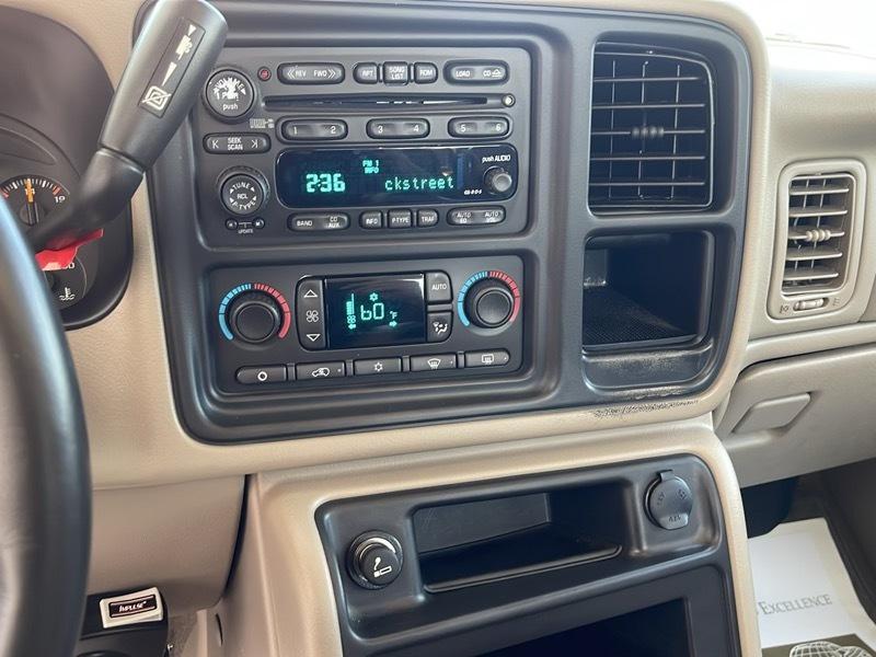 GMC Sierra 2500HD SLT Crew Cab Short Bed 4WD 2004