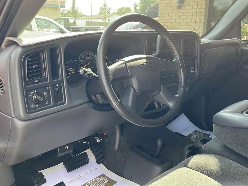 Chevrolet Silverado 2500HD LS Ext. Cab Short Bed 4WD 2005