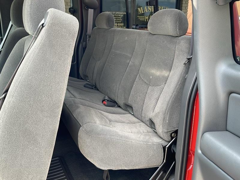 Chevrolet Silverado 2500HD LS Ext. Cab Short Bed 4WD 2005