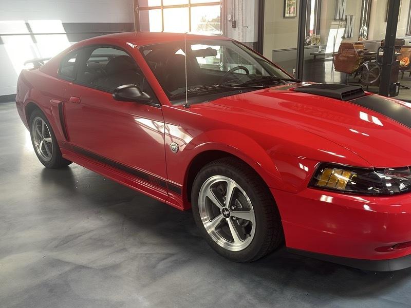 Ford Mustang Mach 1 2004