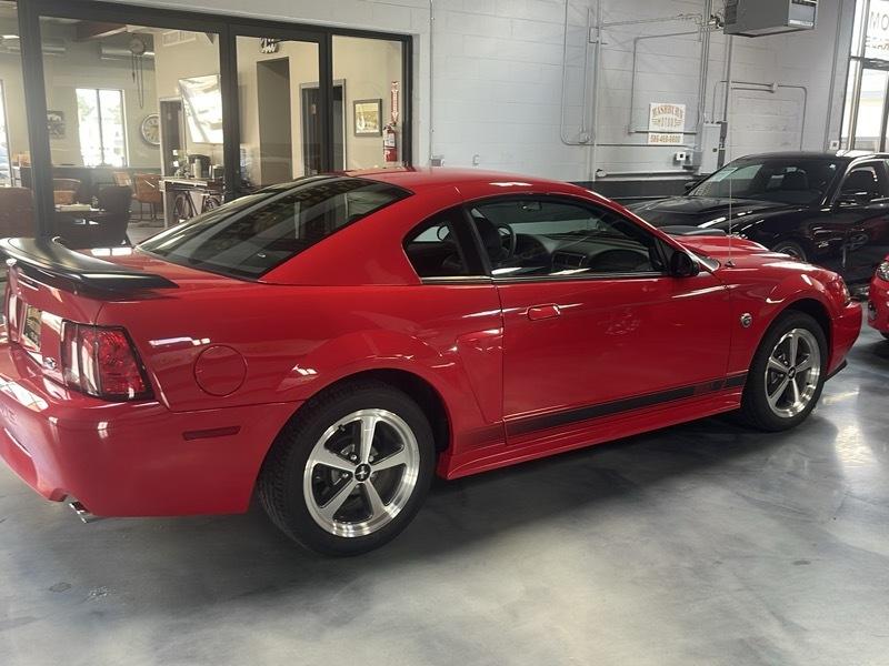Ford Mustang Mach 1 2004