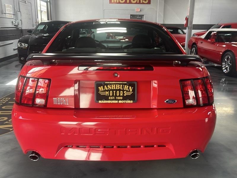 Ford Mustang Mach 1 2004