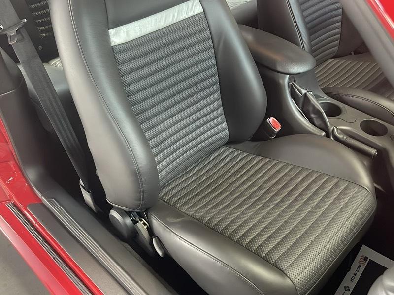 Ford Mustang Mach 1 2004