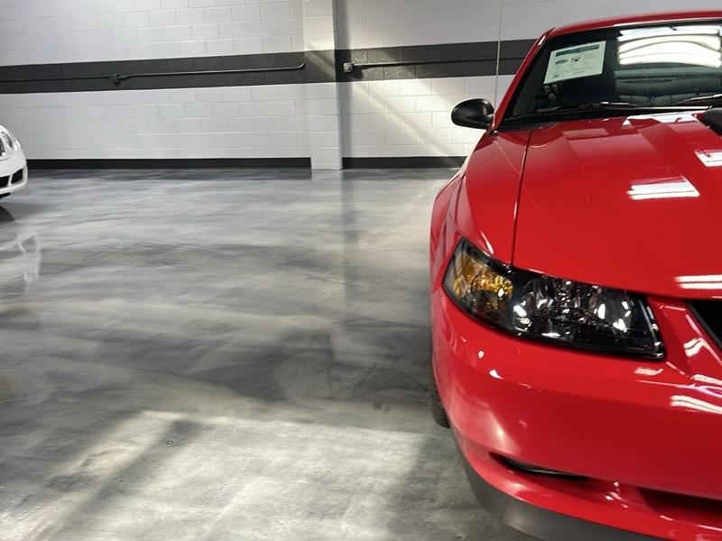 Ford Mustang photo 6