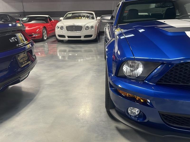 Ford Mustang photo 6