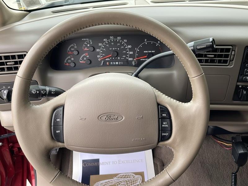 Ford F-350 SD Lariat SuperCab Short Bed 2WD 2001