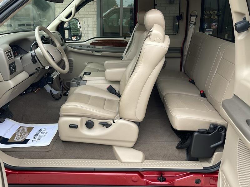Ford F-350 SD Lariat SuperCab Short Bed 2WD 2001