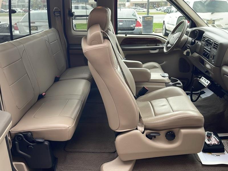 Ford F-350 SD Lariat SuperCab Short Bed 2WD 2001