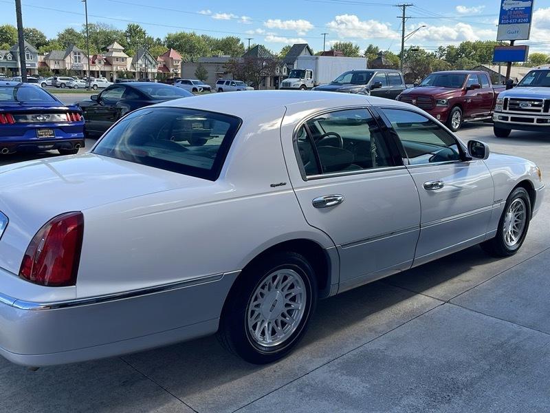 Lincoln Town Car Signature 1999