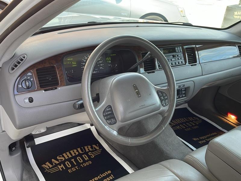 Lincoln Town Car Signature 1999