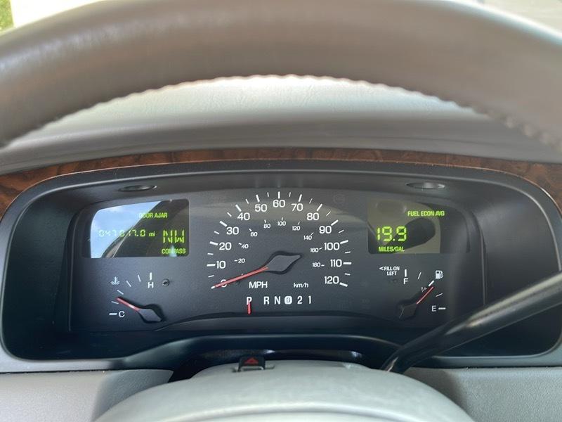 Lincoln Town Car Signature 1999