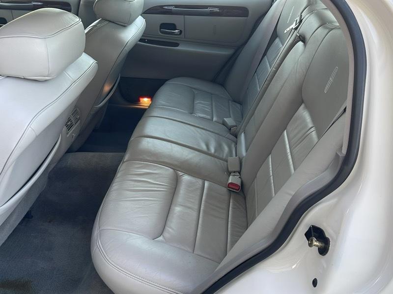 Lincoln Town Car Signature 1999