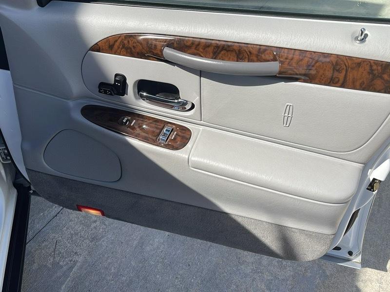 Lincoln Town Car Signature 1999